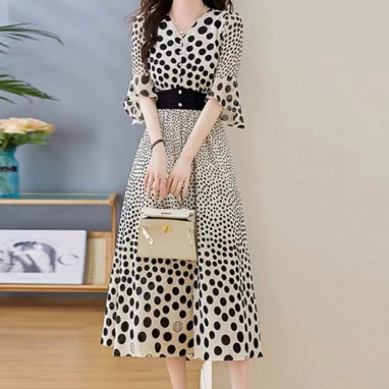 极简风连衣裙女神灯笼袖波点夏季吊带法式轻熟修身气质收腰