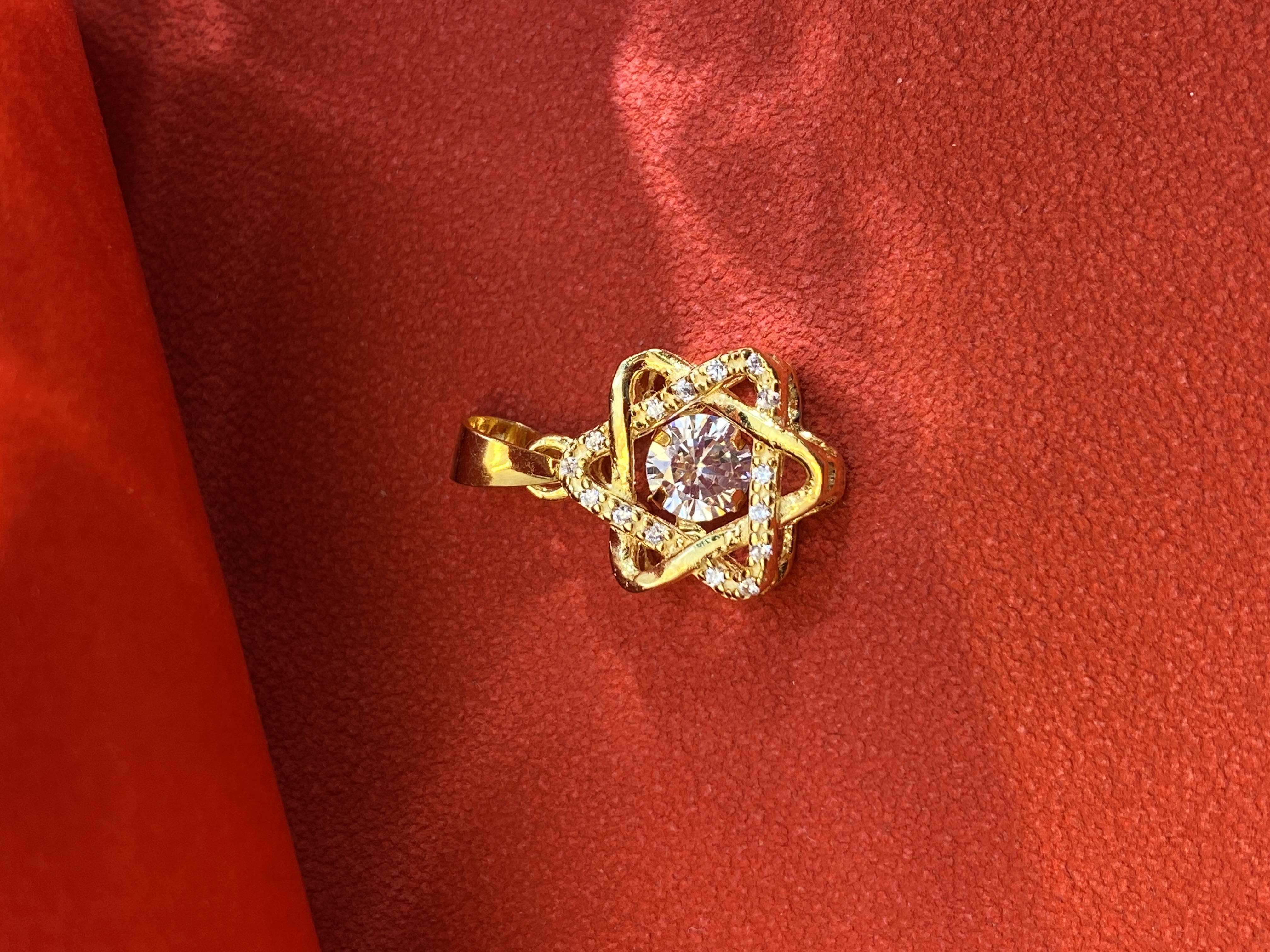 吊坠足银 990金黄色六芒星灵动吊坠时尚精美项坠女百搭女生礼物