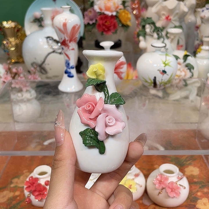手工精致花瓶摆件 