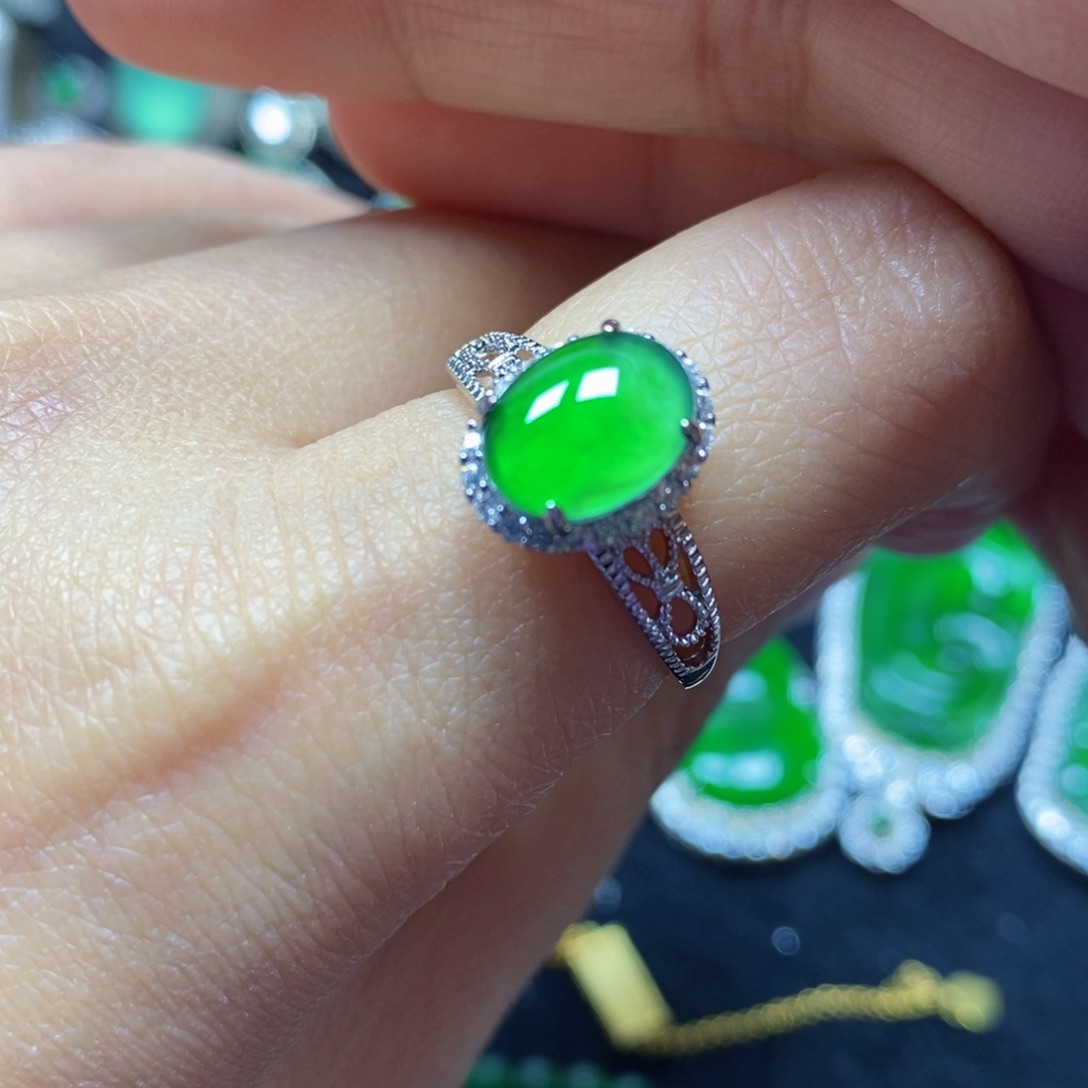 翡翠戒指未镶嵌天然翡翠