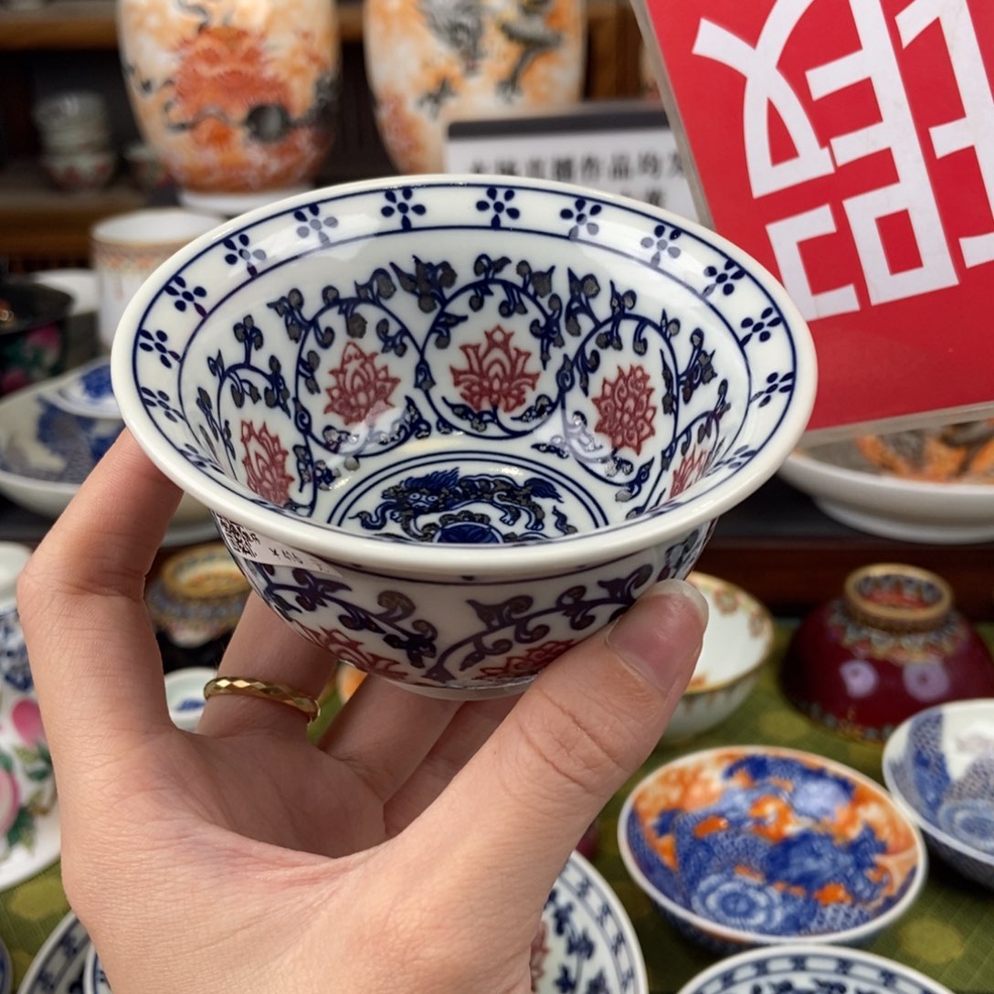 陶瓷的设计师是一个