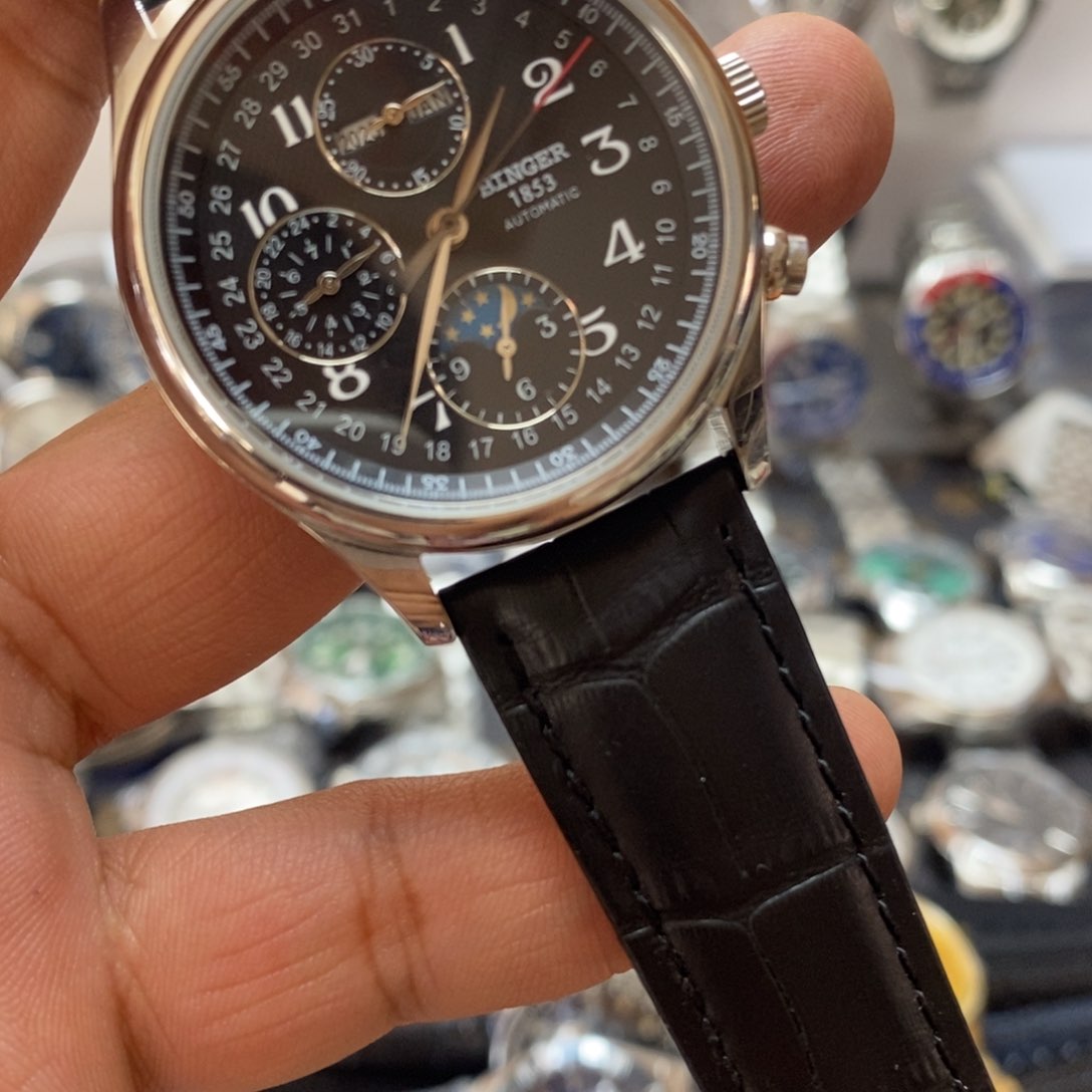 自动机械机芯锻造碳钢全自动机械手表一只