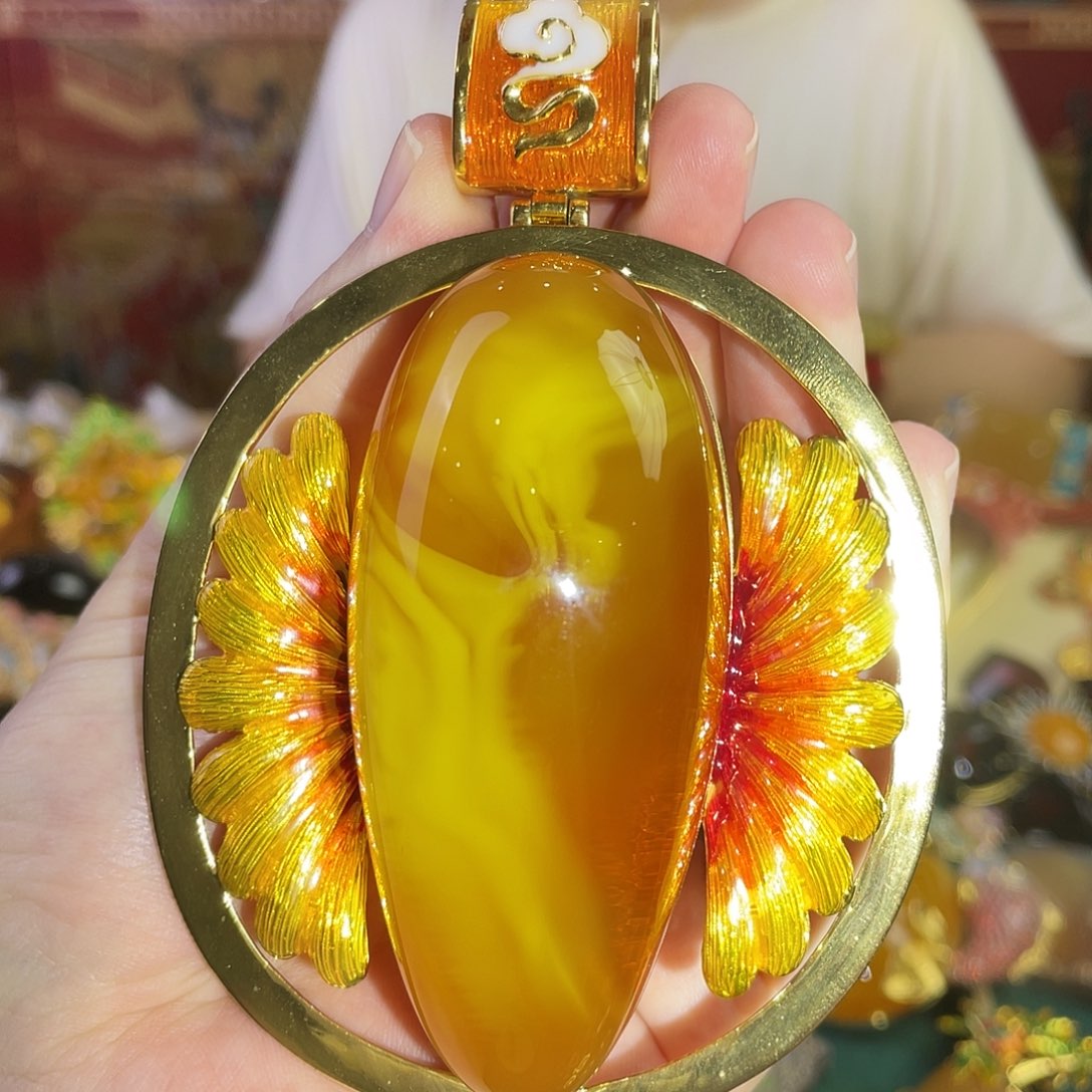 可***爱蜜蜡吊坠(赠链)银S925镀金镶嵌