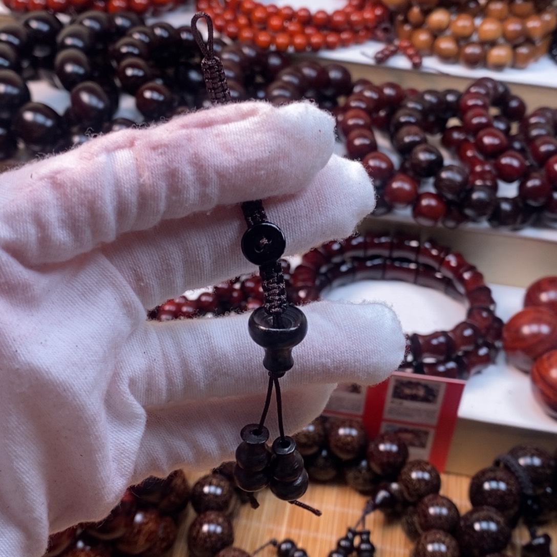 自***乐檀香紫檀（小叶紫檀）佛塔