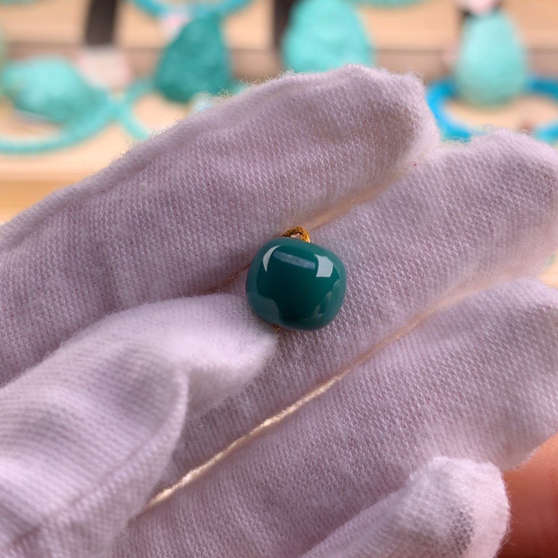 绿松石珠宝奇石未镶嵌9.5*8.4mm