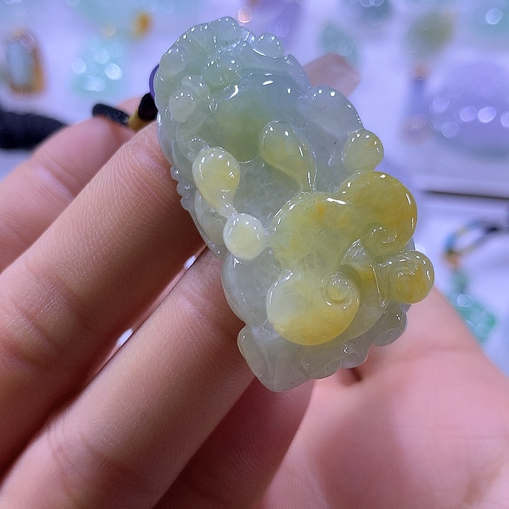 翡翠颈饰未镶嵌天然翡翠A货吊坠