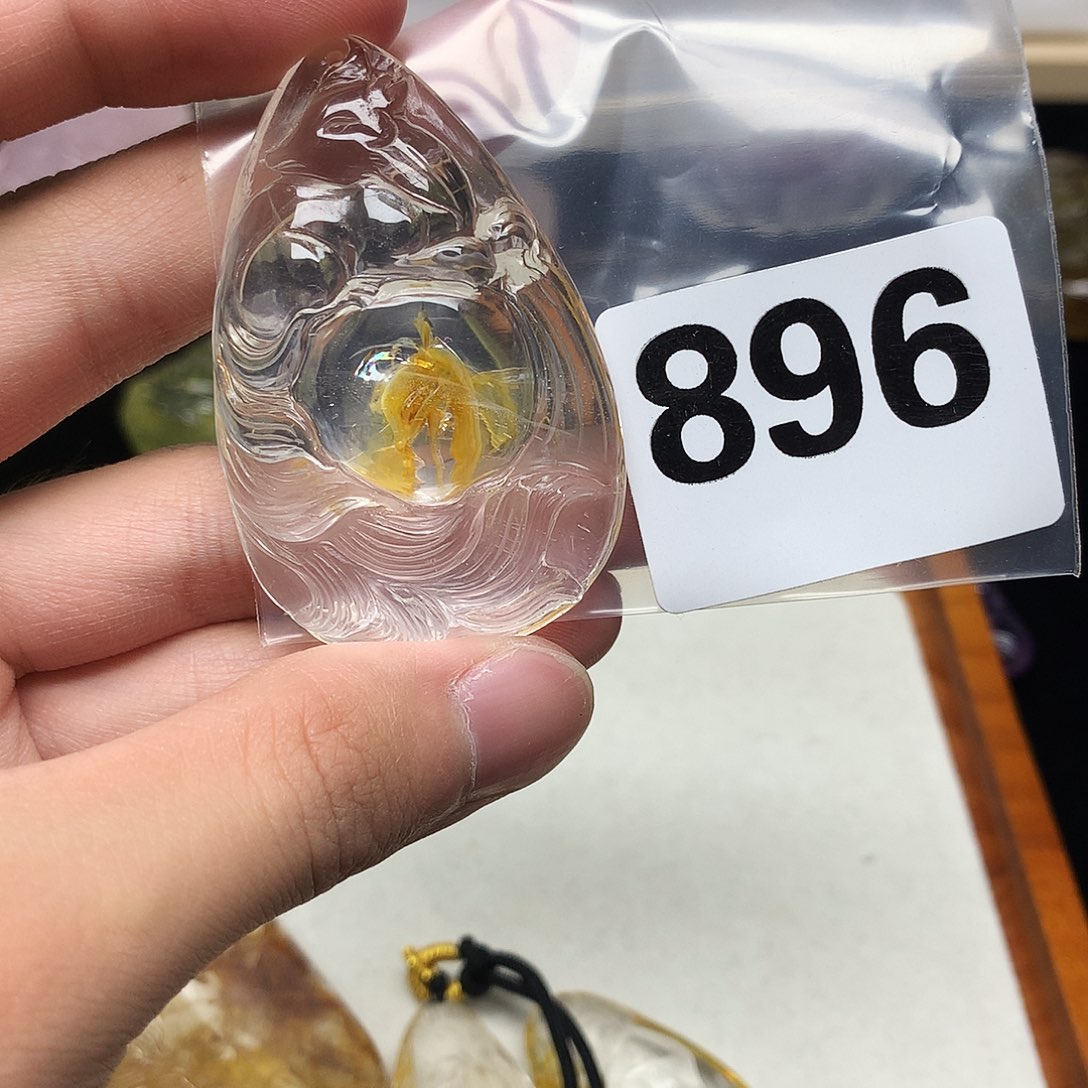 翩****未镶嵌颈饰水晶挂件