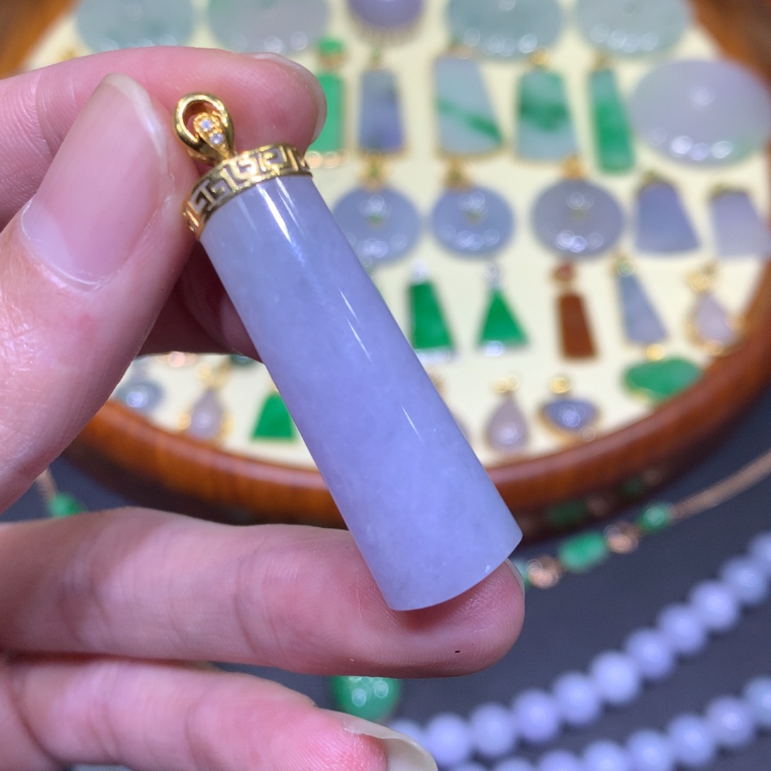 翡翠吊坠(不含链)18K金镶嵌