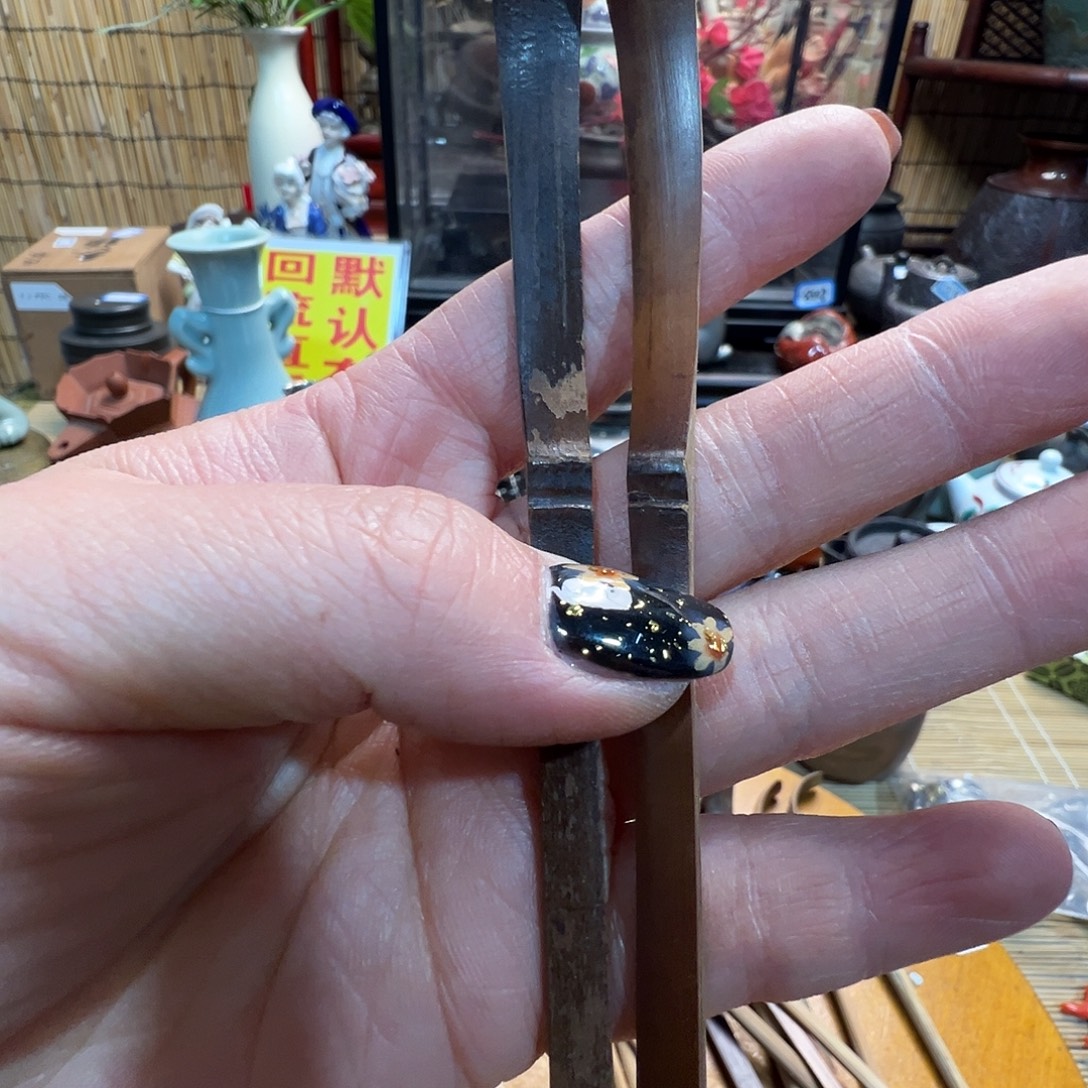 艾***哥初遇见感谢大家支持