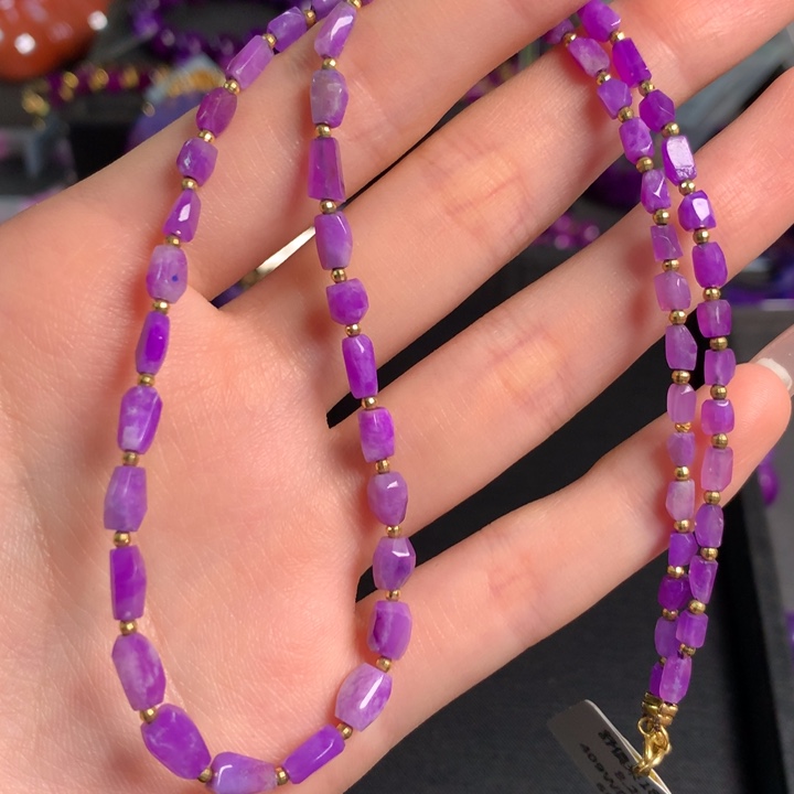 苏纪石（舒俱来）颈饰18K金镶嵌