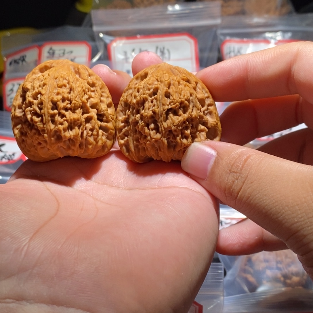 李***常吊坠文玩核桃42全品南疆