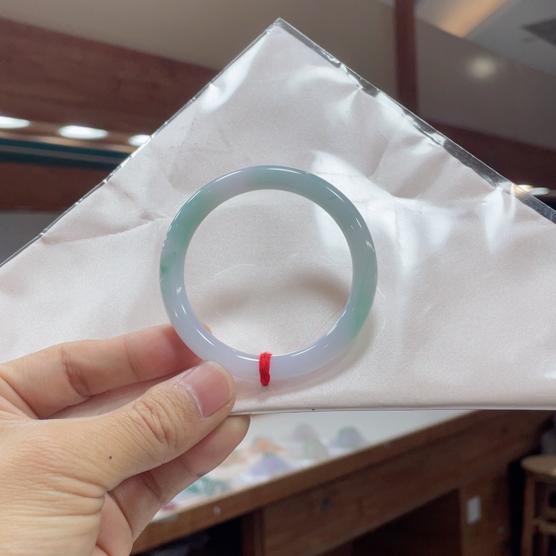 翡翠手镯未镶嵌买断