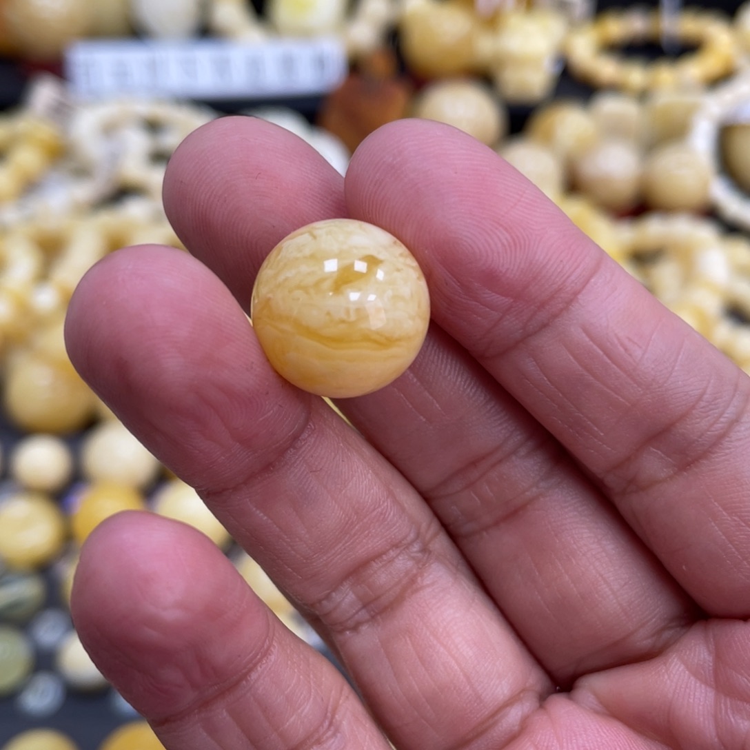 琥珀珠宝奇石未镶嵌15.7mm
