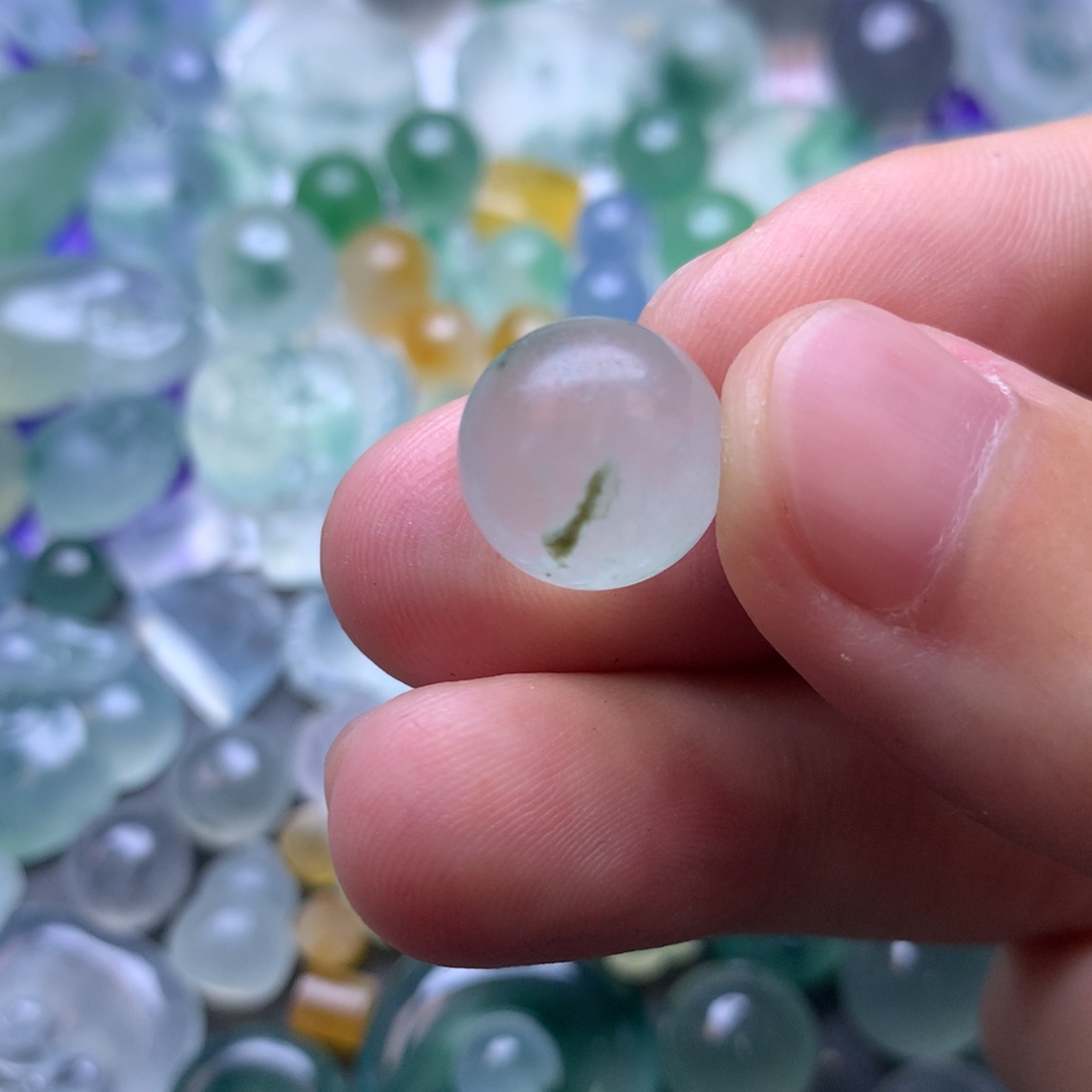 定制翡翠未镶嵌挂件