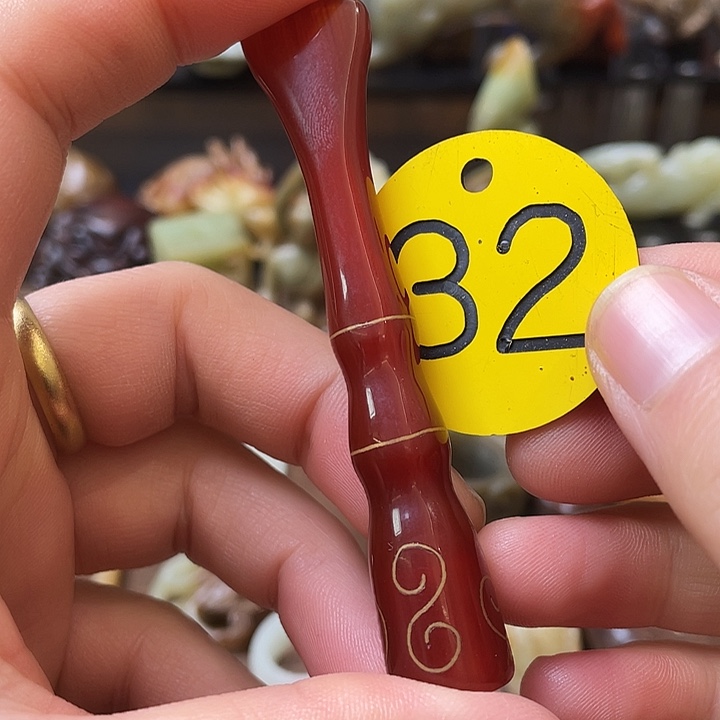 和田玉（糖玉）未镶嵌颈饰