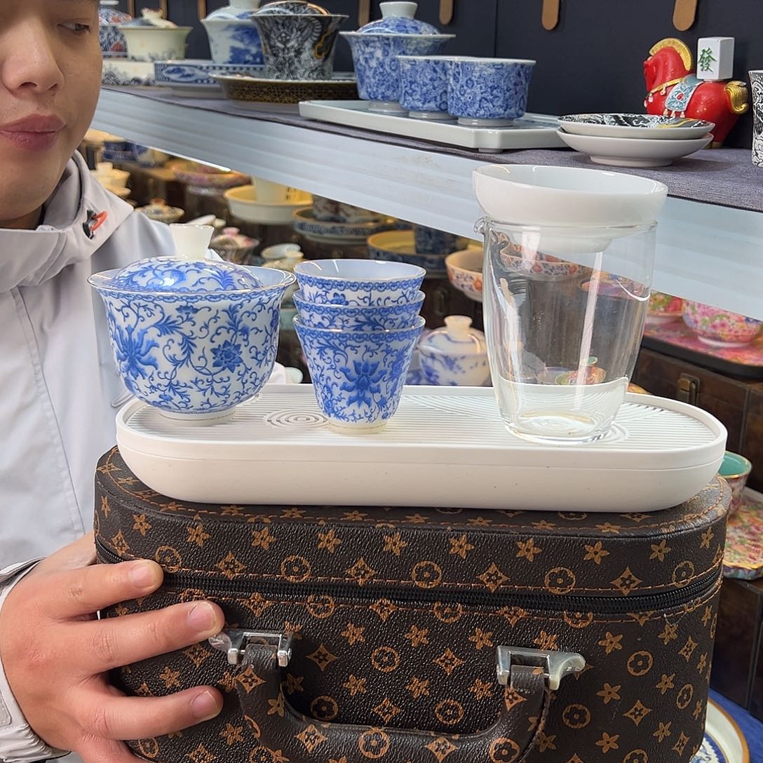 我们的目标是成为一个优秀的人