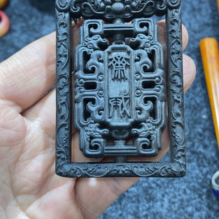 滴血莲花菩提吊坠