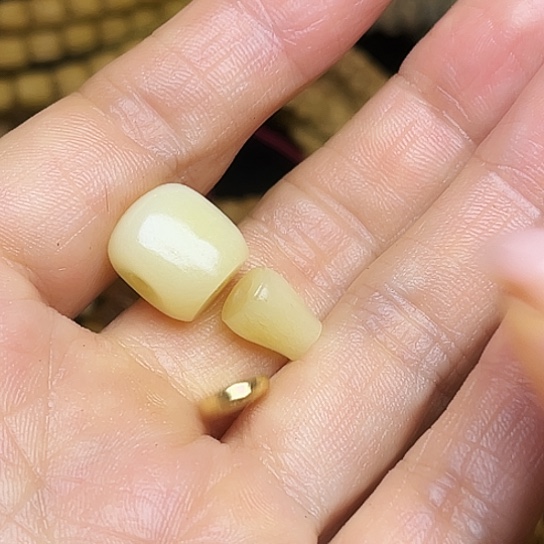 小***丫柏香籽/百香籽吊坠