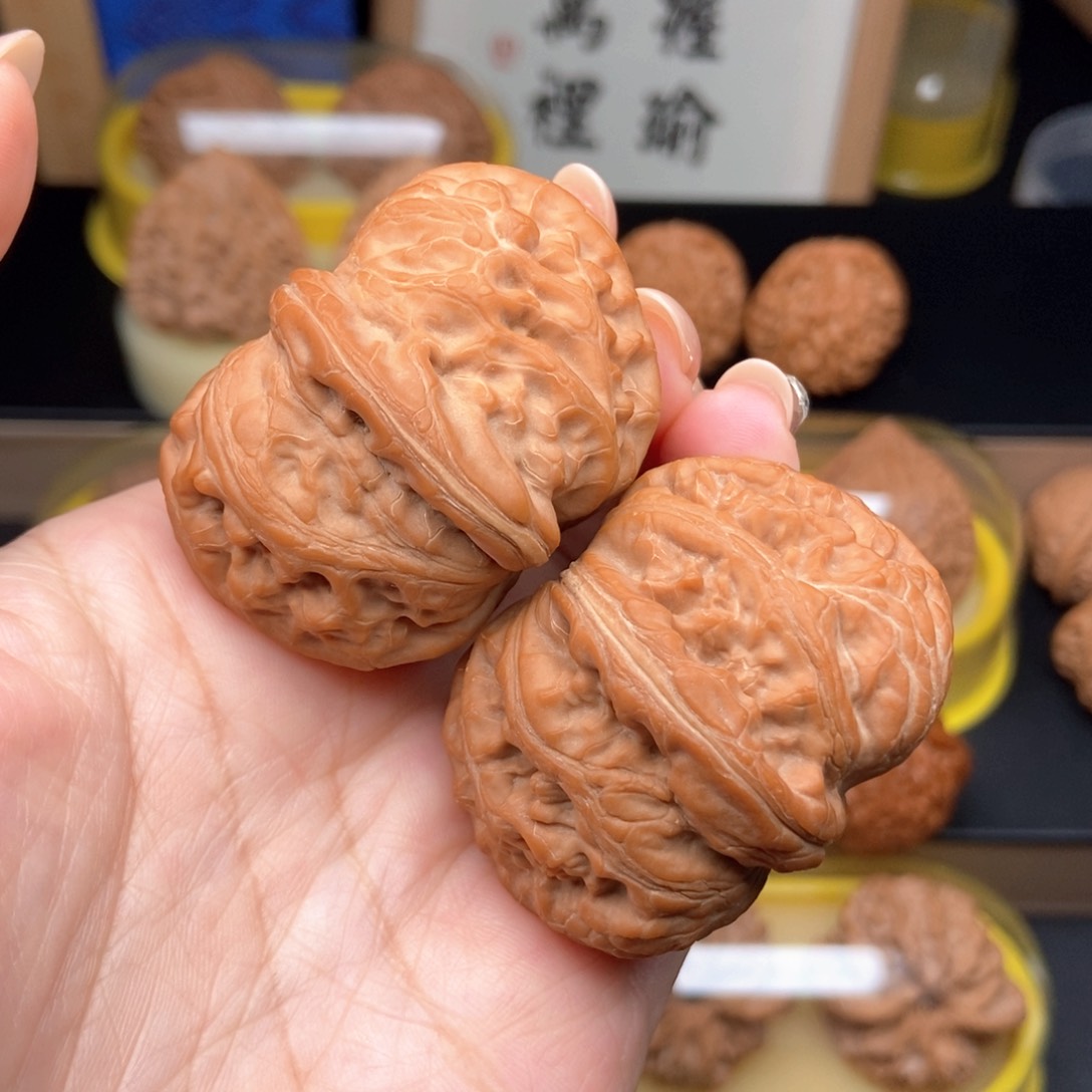 吊坠文玩核桃47元宝