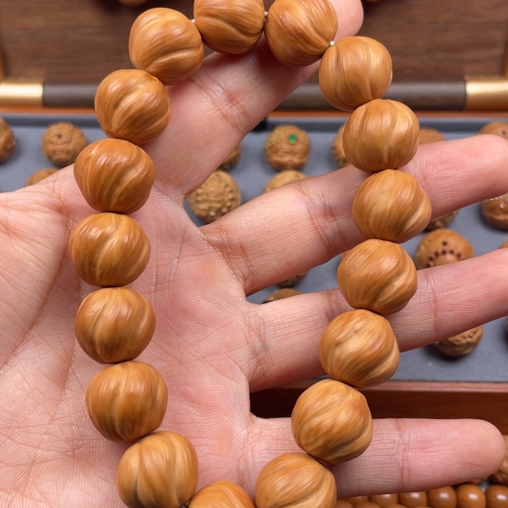 卷卷酥手持全品猴头