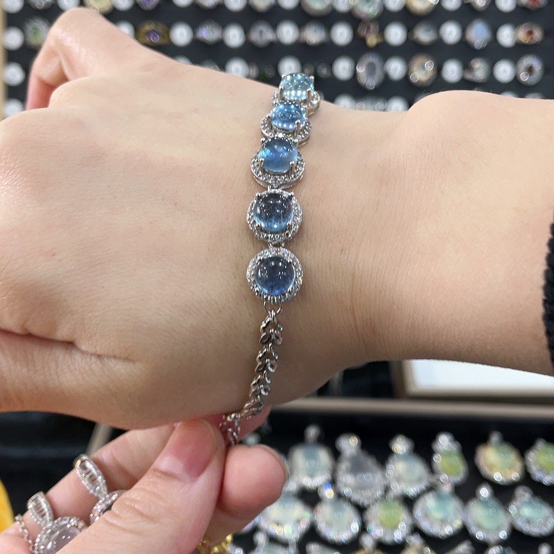 海蓝宝石手链银S925镶嵌两**朵