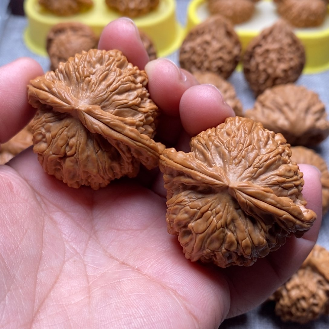 文玩核桃把件41全品白狮子精配