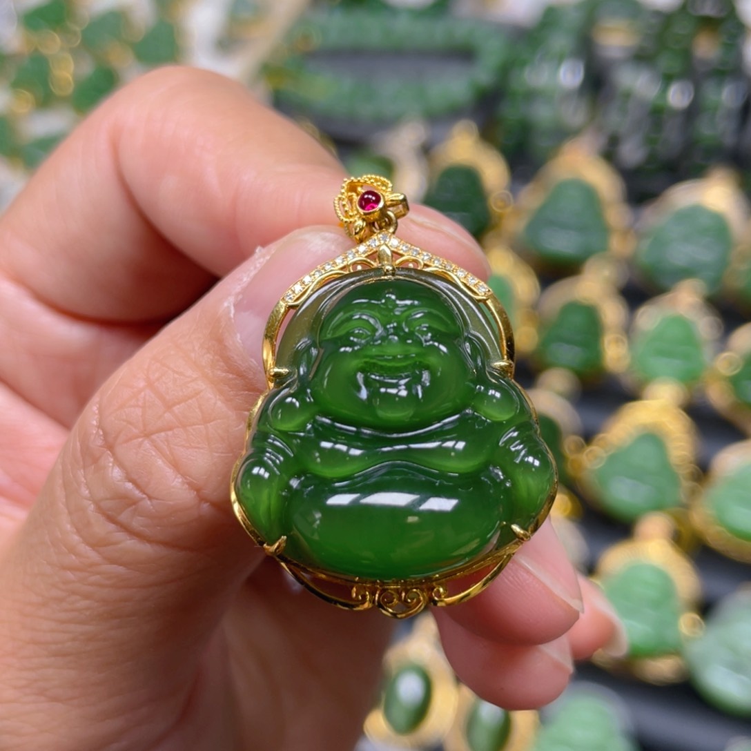 和田玉（碧玉）吊坠(不含链)18K金镶嵌思**M