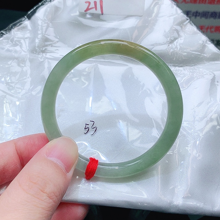 翡翠未镶嵌手镯211