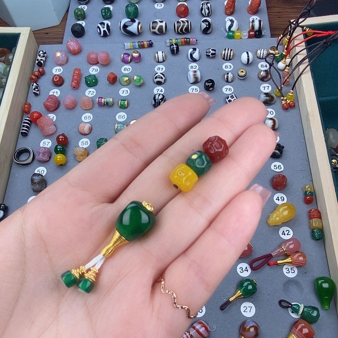 *****玛瑙/玉髓饰品未镶嵌