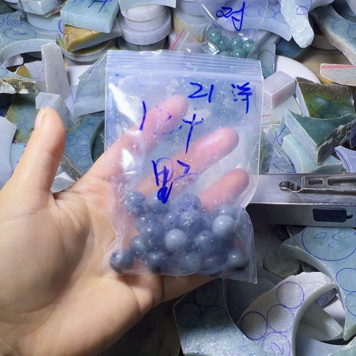 颈饰未镶嵌翡翠野**6