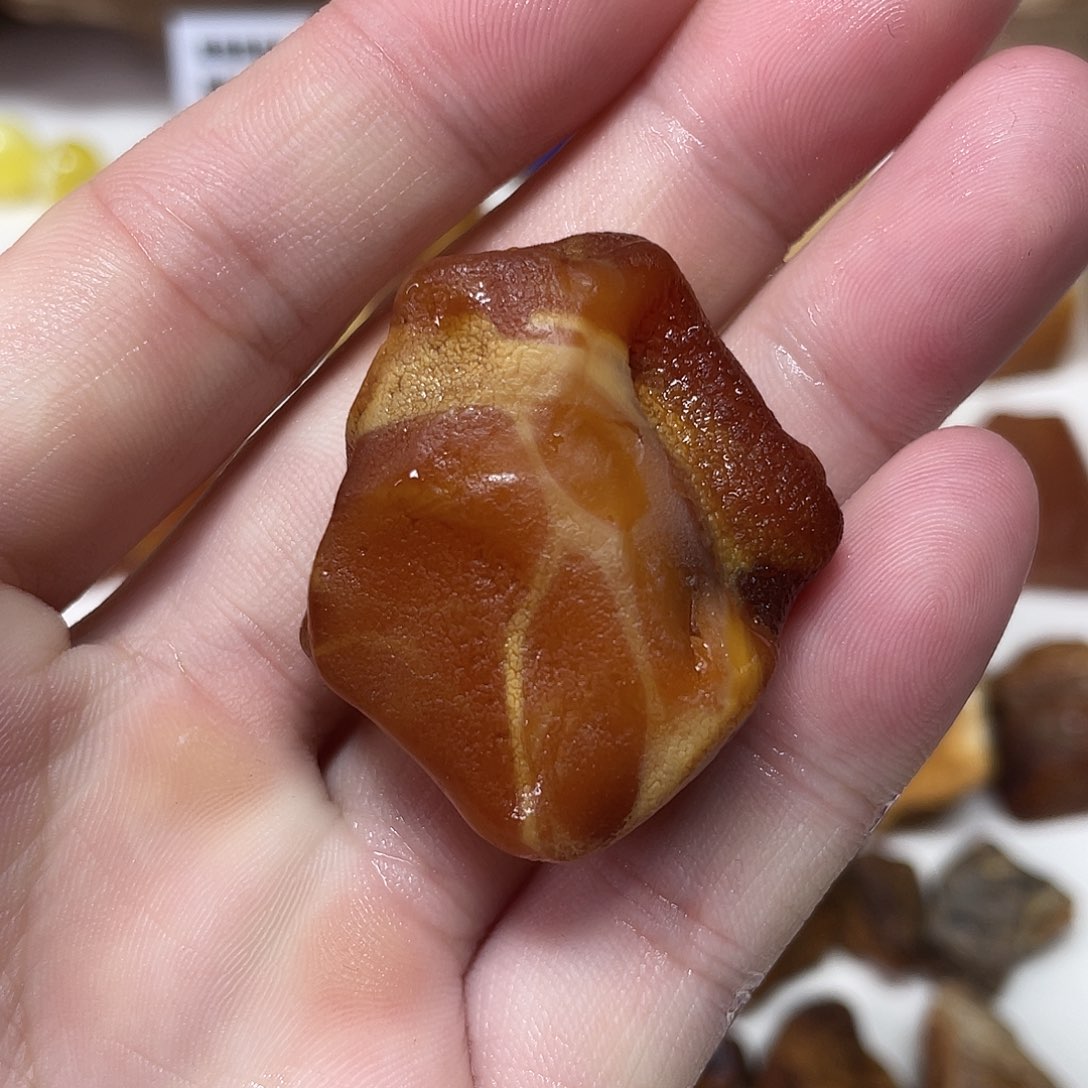 定制琥珀未镶嵌原矿蜜蜡