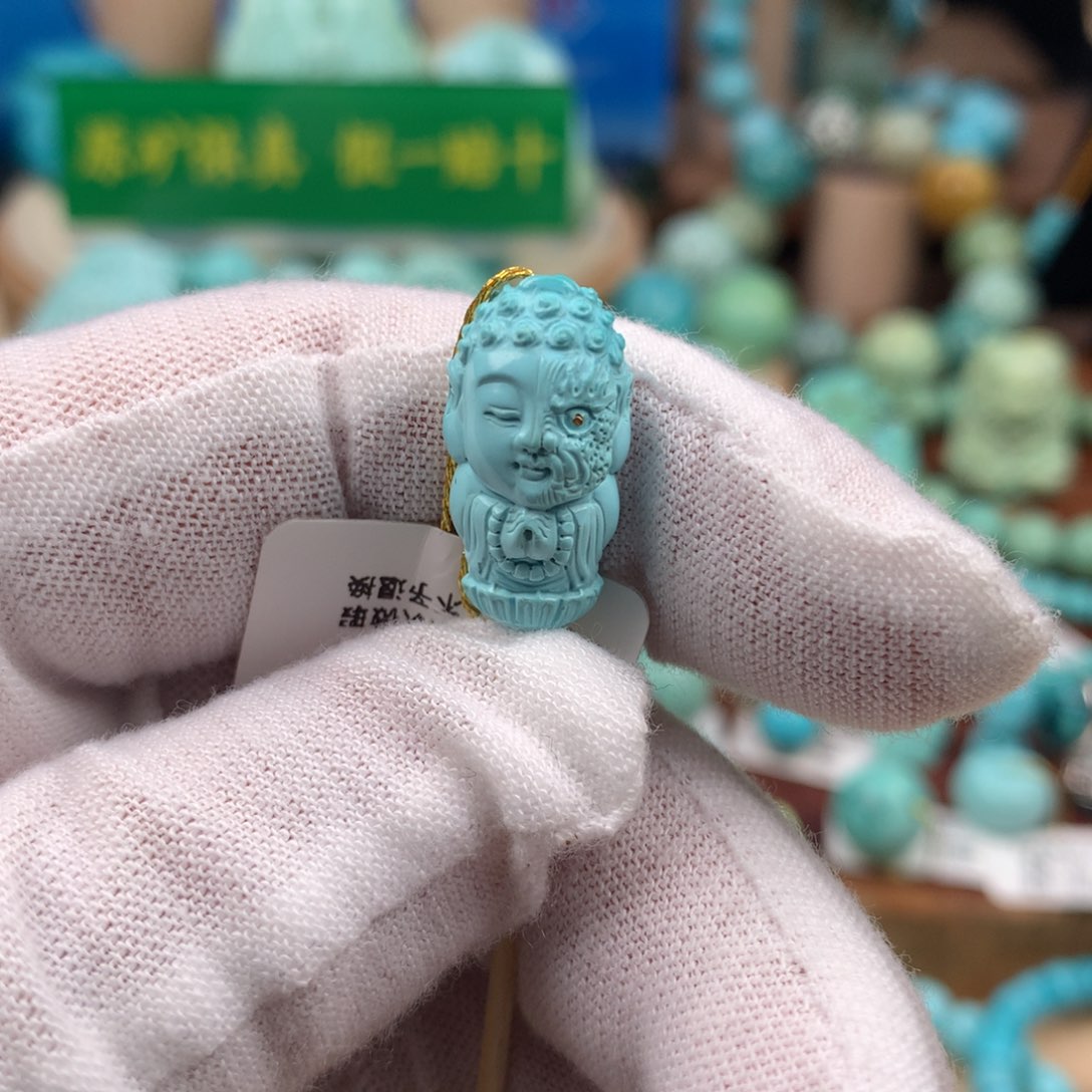 绿松石未镶嵌珠宝奇石