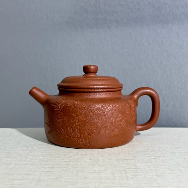 【陶缘斋1号】《德钟》30目红降坡200cc崔利纯手工制壶 木子刻绘