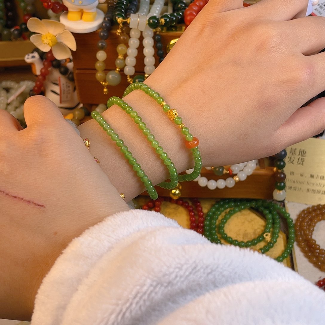 和田玉多圈手串未镶嵌