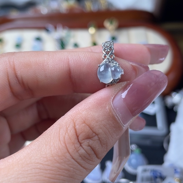 翡翠银S925镶嵌颈饰美****始戒指