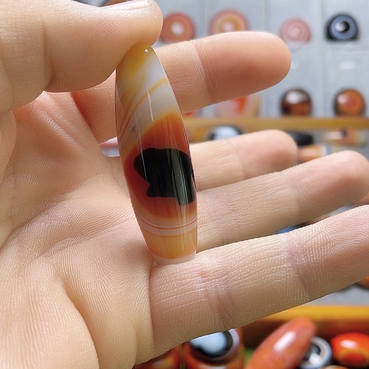 玛瑙/玉髓颈饰未镶嵌