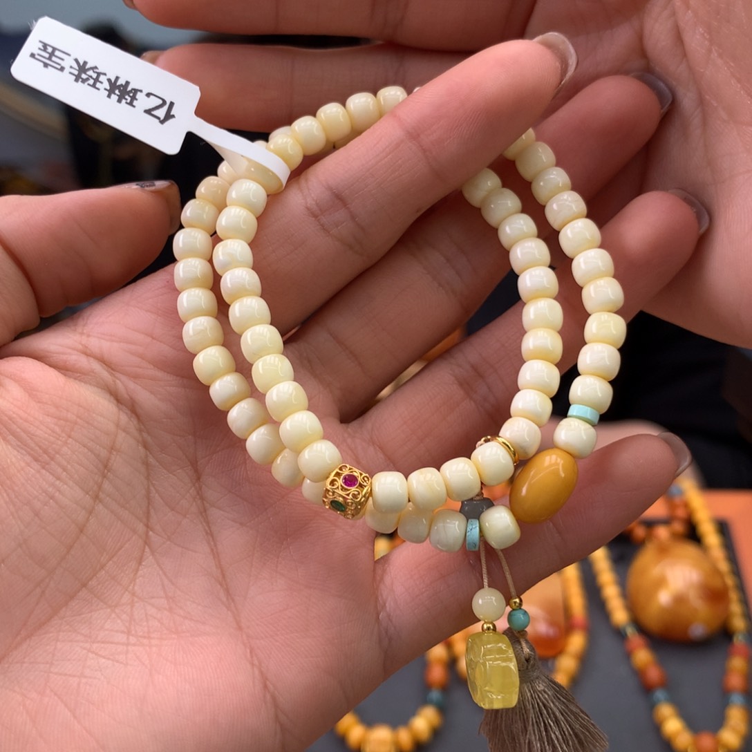 蜜蜡手串未镶嵌天然