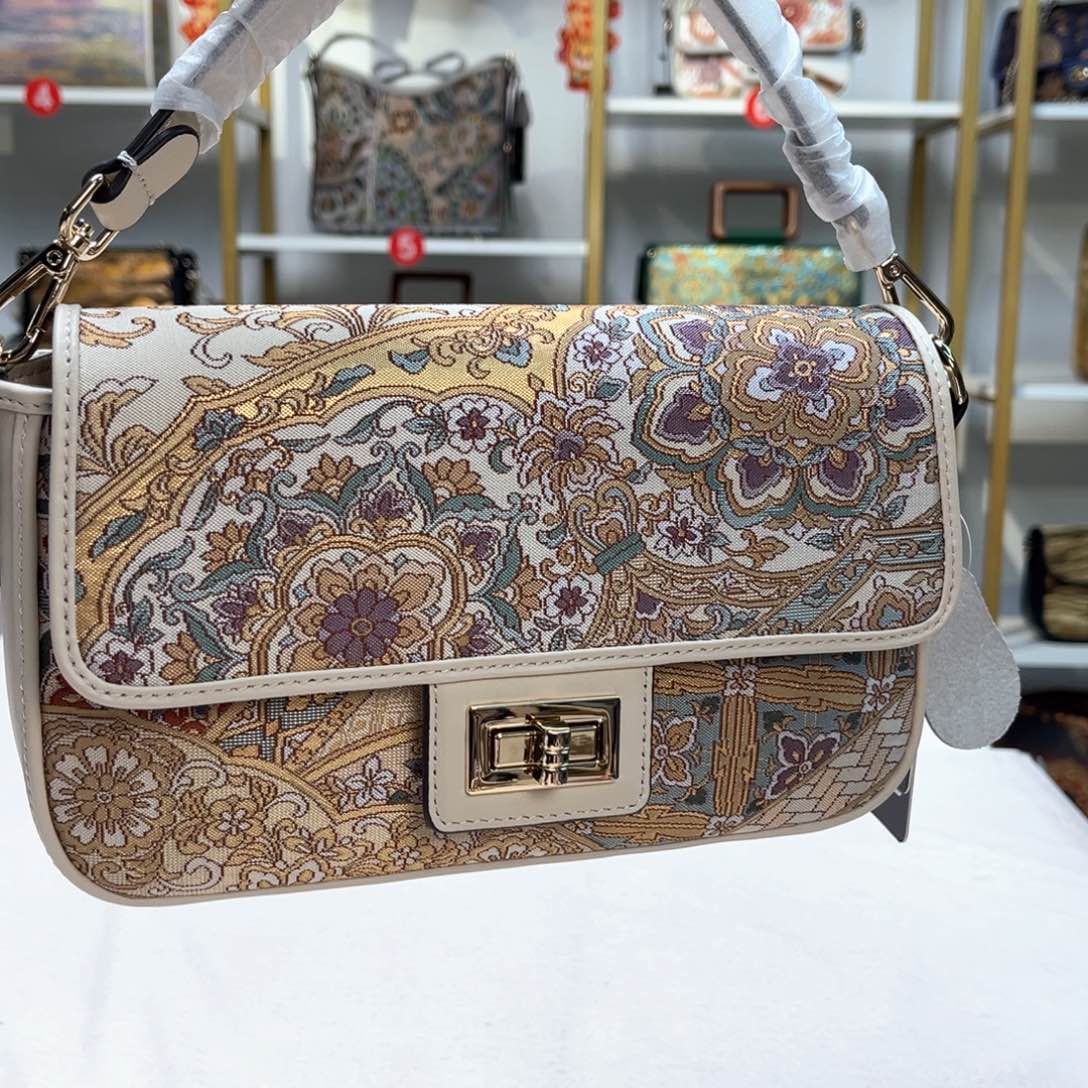 织绣直播间浮力大漏