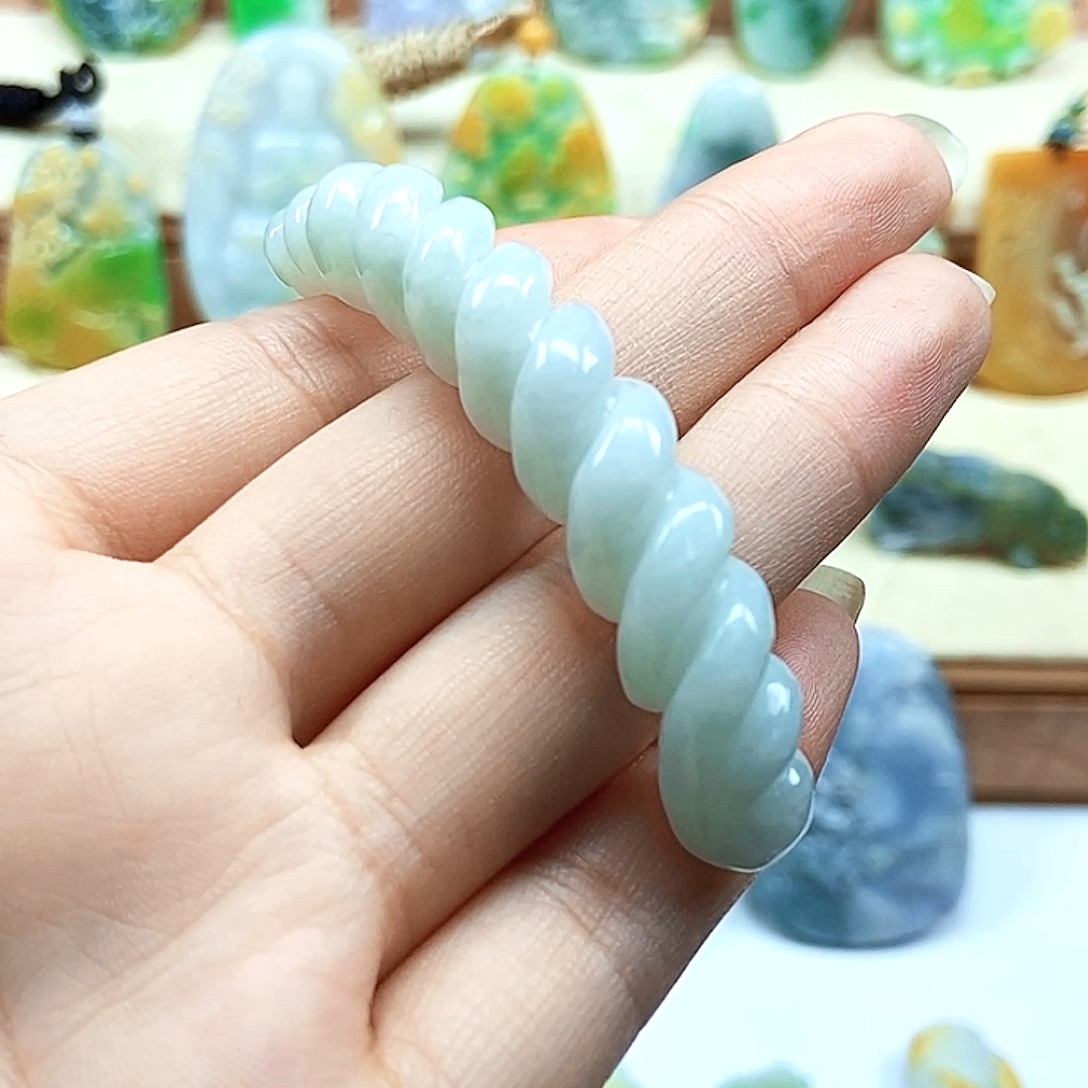 定制翡翠未镶嵌翡翠