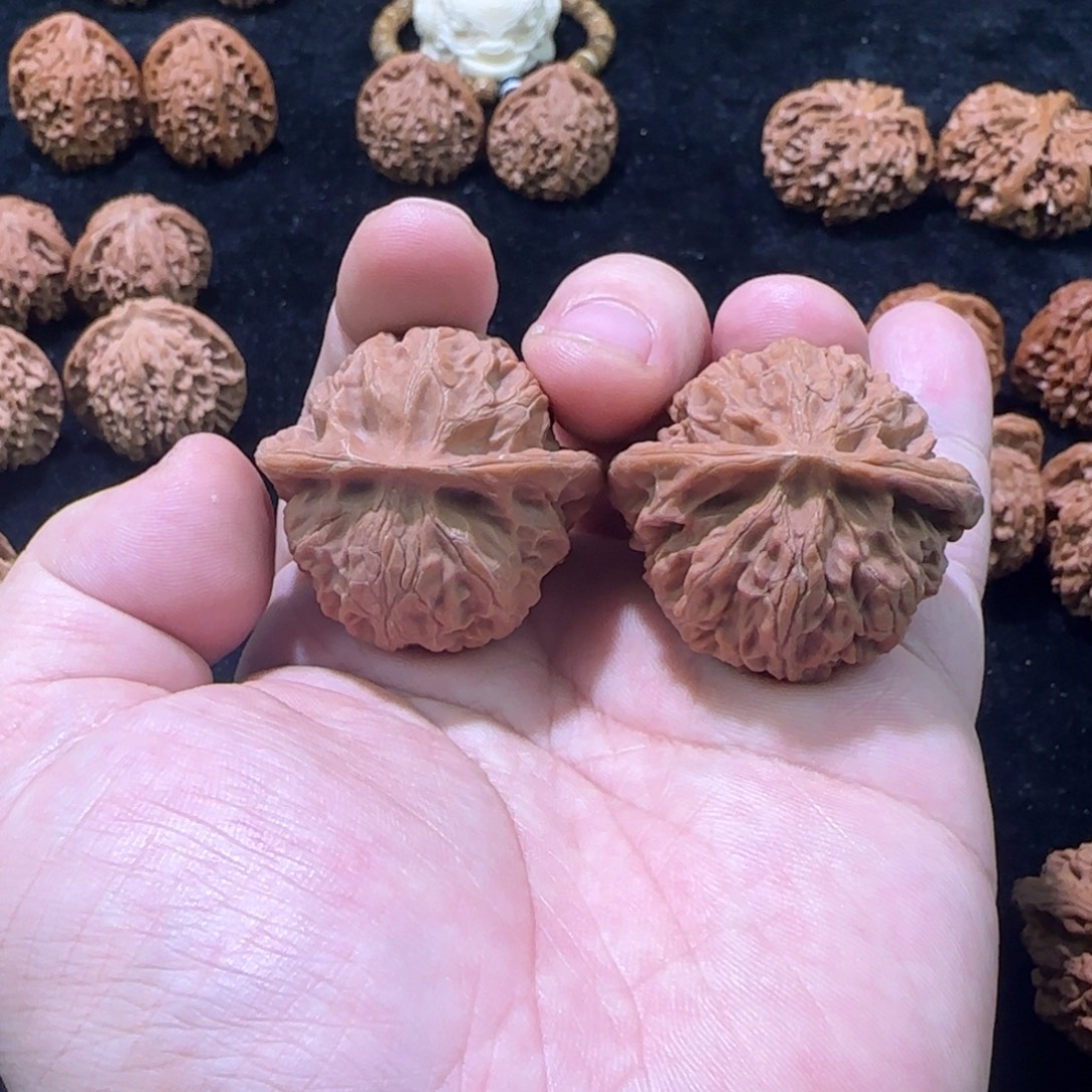 文玩核桃把件40宫灯