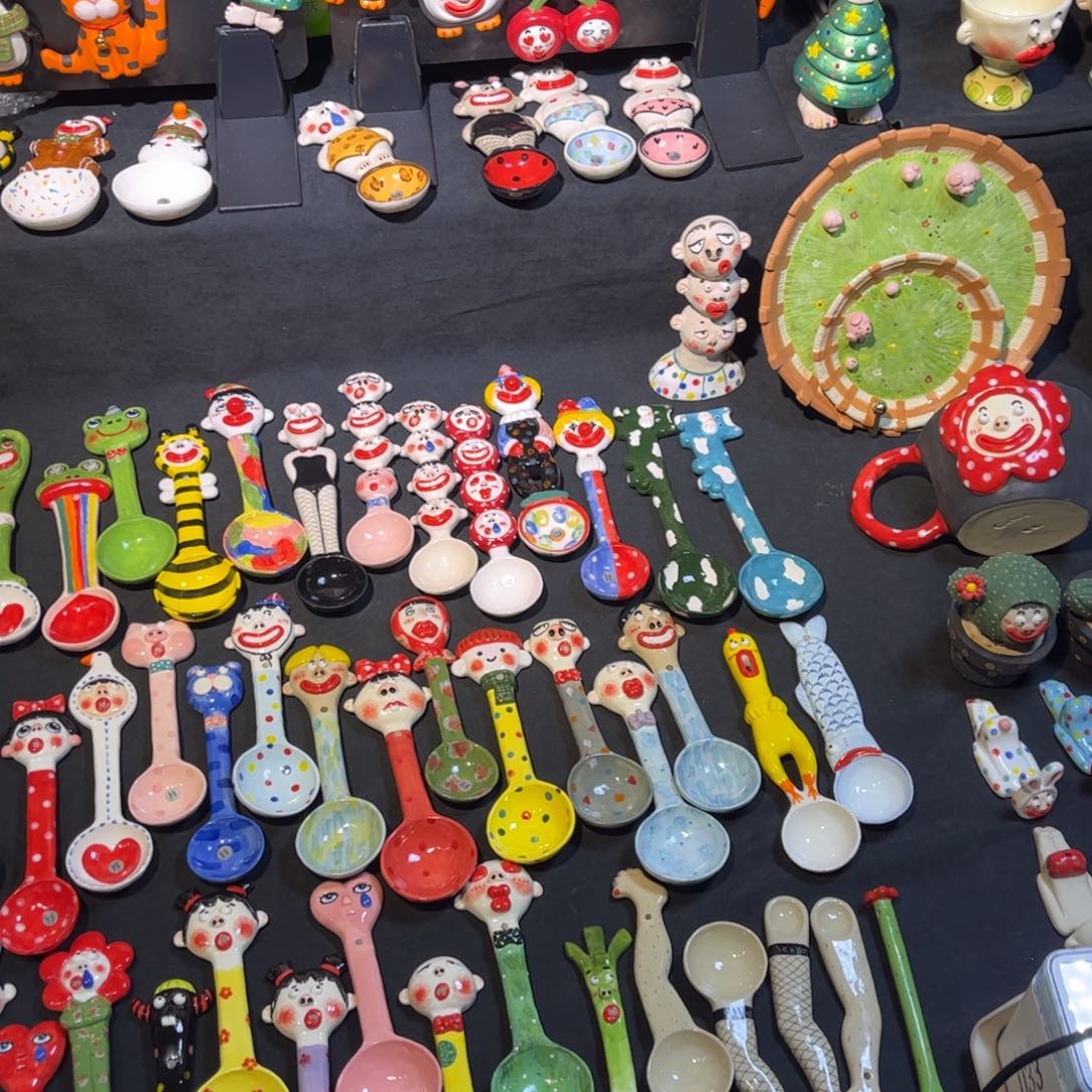 瓷片8808一起逛集市啦