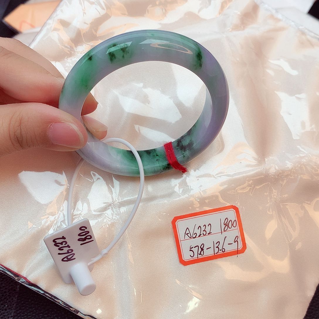 翡翠未镶嵌手镯缅甸翡翠