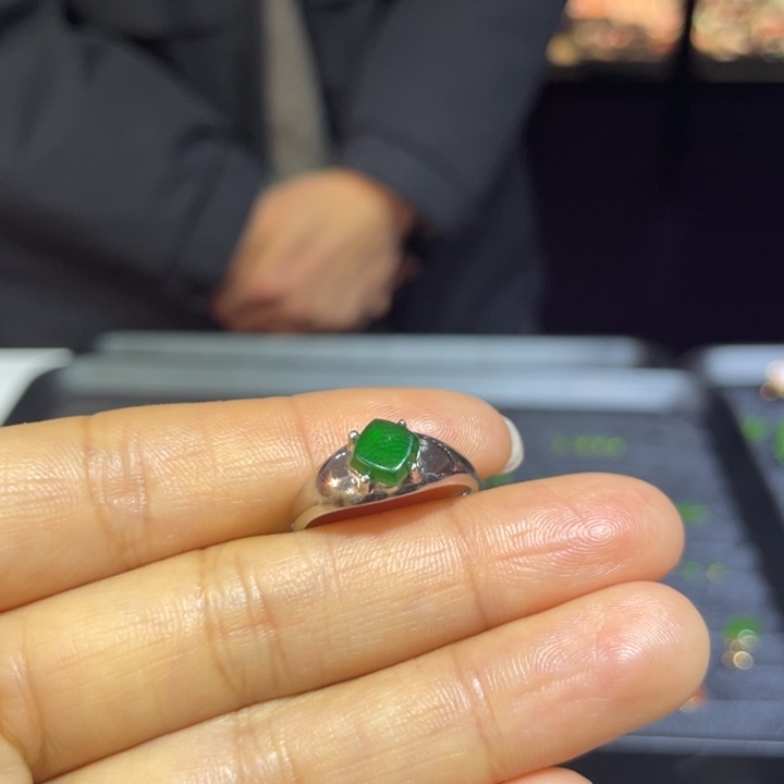 翡翠银S925镶嵌戒指戒指