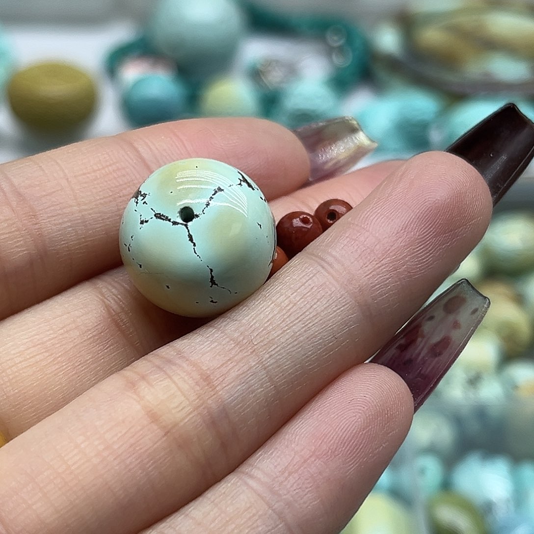 半***甜南红玛瑙未镶嵌珠宝奇石