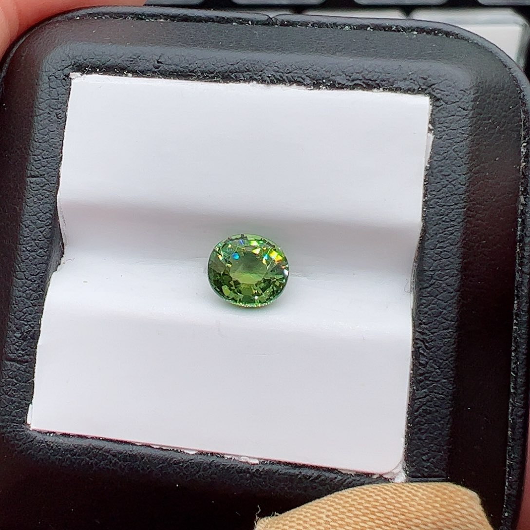 碧玺1.64克拉裸石未镶嵌