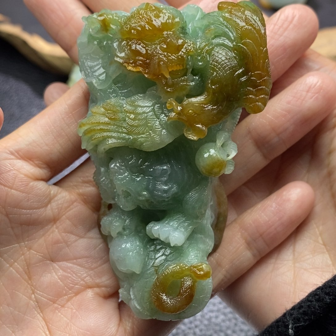 定制翡翠未镶嵌小**棠