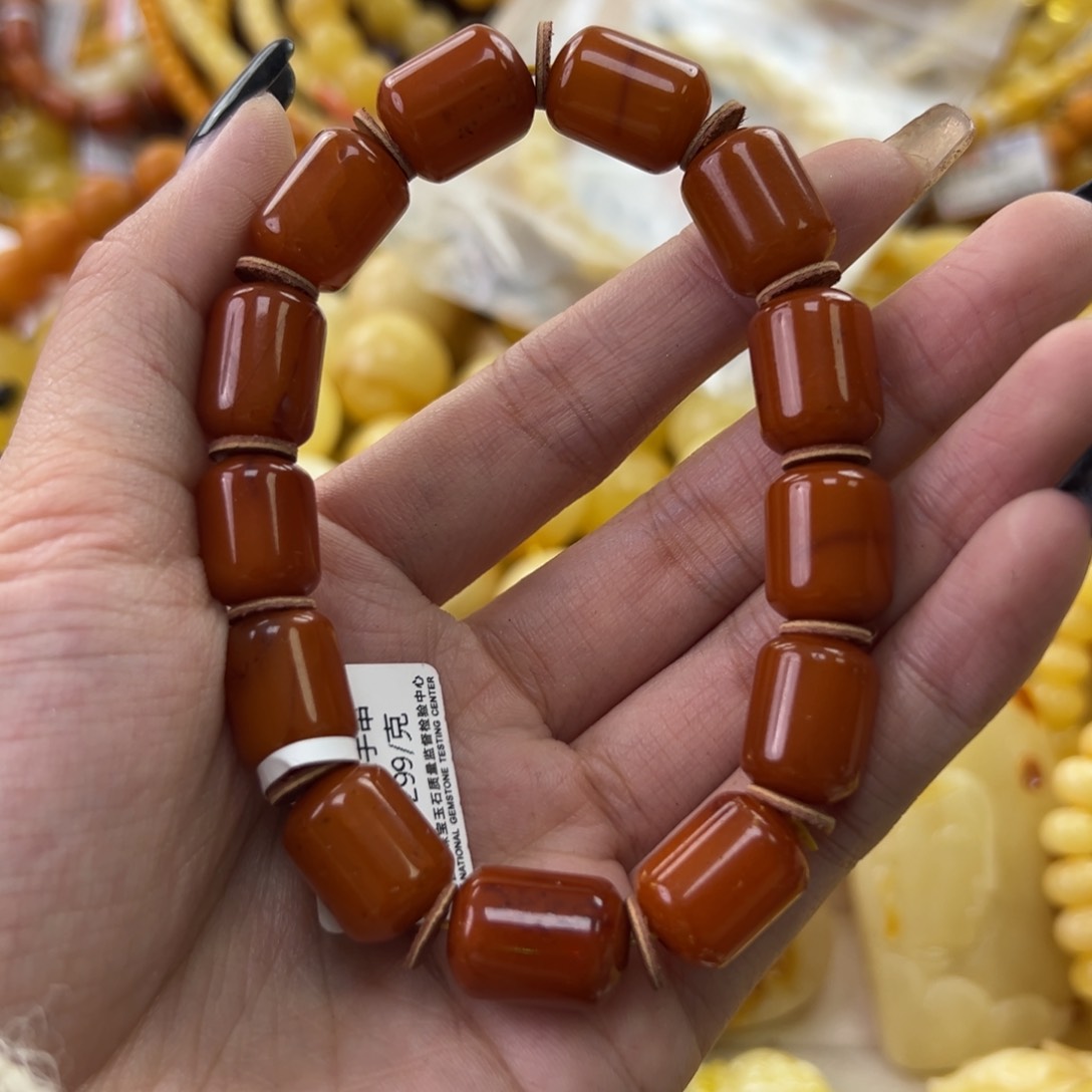 琥珀珠宝奇石未镶嵌