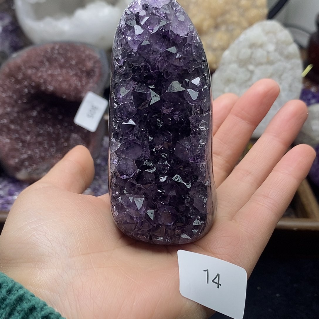 未镶嵌大型摆件（非配饰）发晶