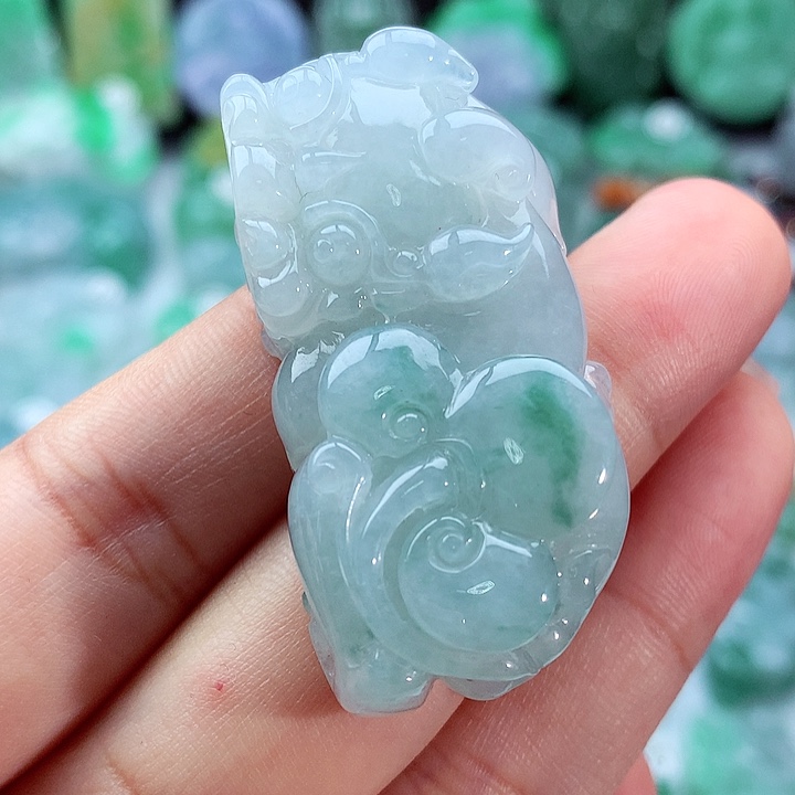 翡翠颈饰未镶嵌翡翠