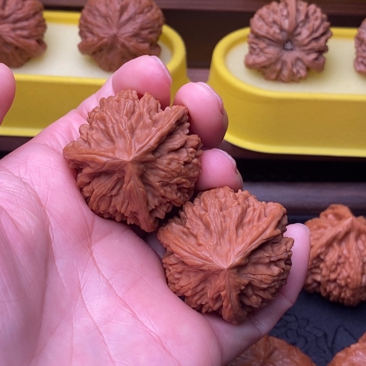 文玩核桃吊坠文山